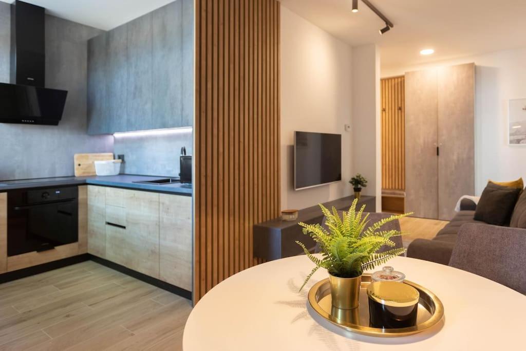 Flat4Us#Cozy#Freeparking#5People Apartment Zagreb Exterior photo
